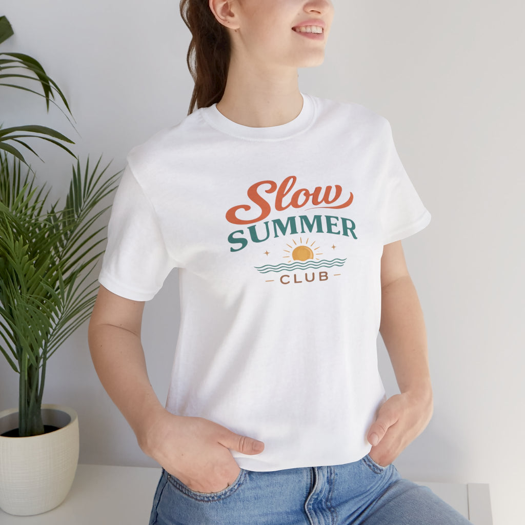 Slow Summer Club T-Shirt | Minimalistisches Ästhetik T-Shirt | Küstenurlaub Outfit | Unisex Relaxed Fit