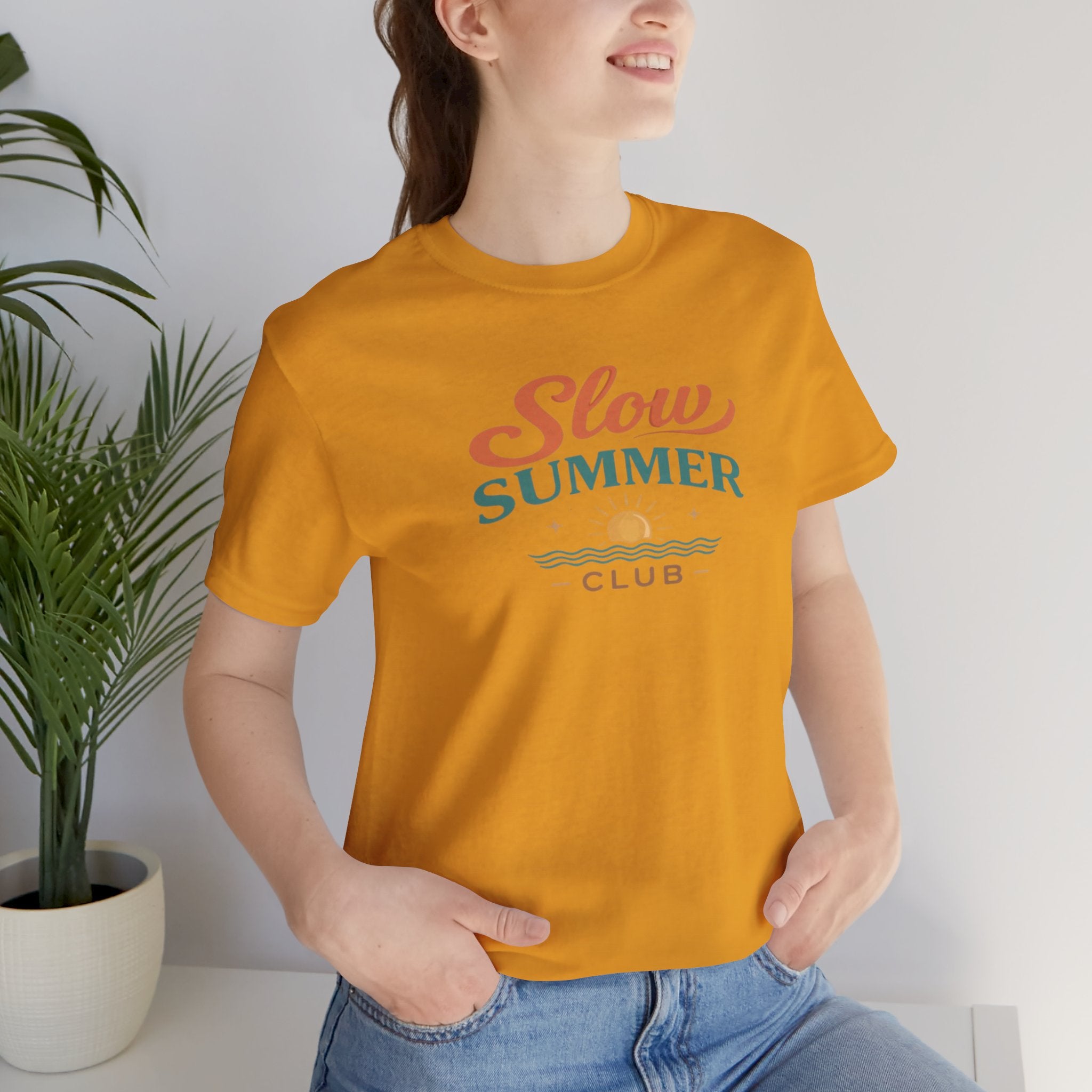 Slow Summer Club T-Shirt | Minimalistisches Ästhetik T-Shirt | Küstenurlaub Outfit | Unisex Relaxed Fit
