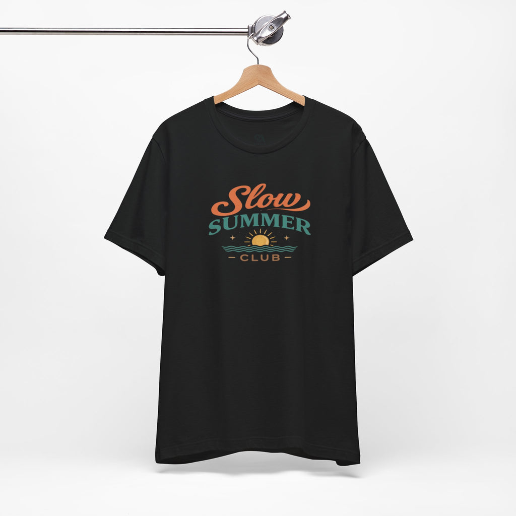 Slow Summer Club T-Shirt | Minimalistisches Ästhetik T-Shirt | Küstenurlaub Outfit | Unisex Relaxed Fit